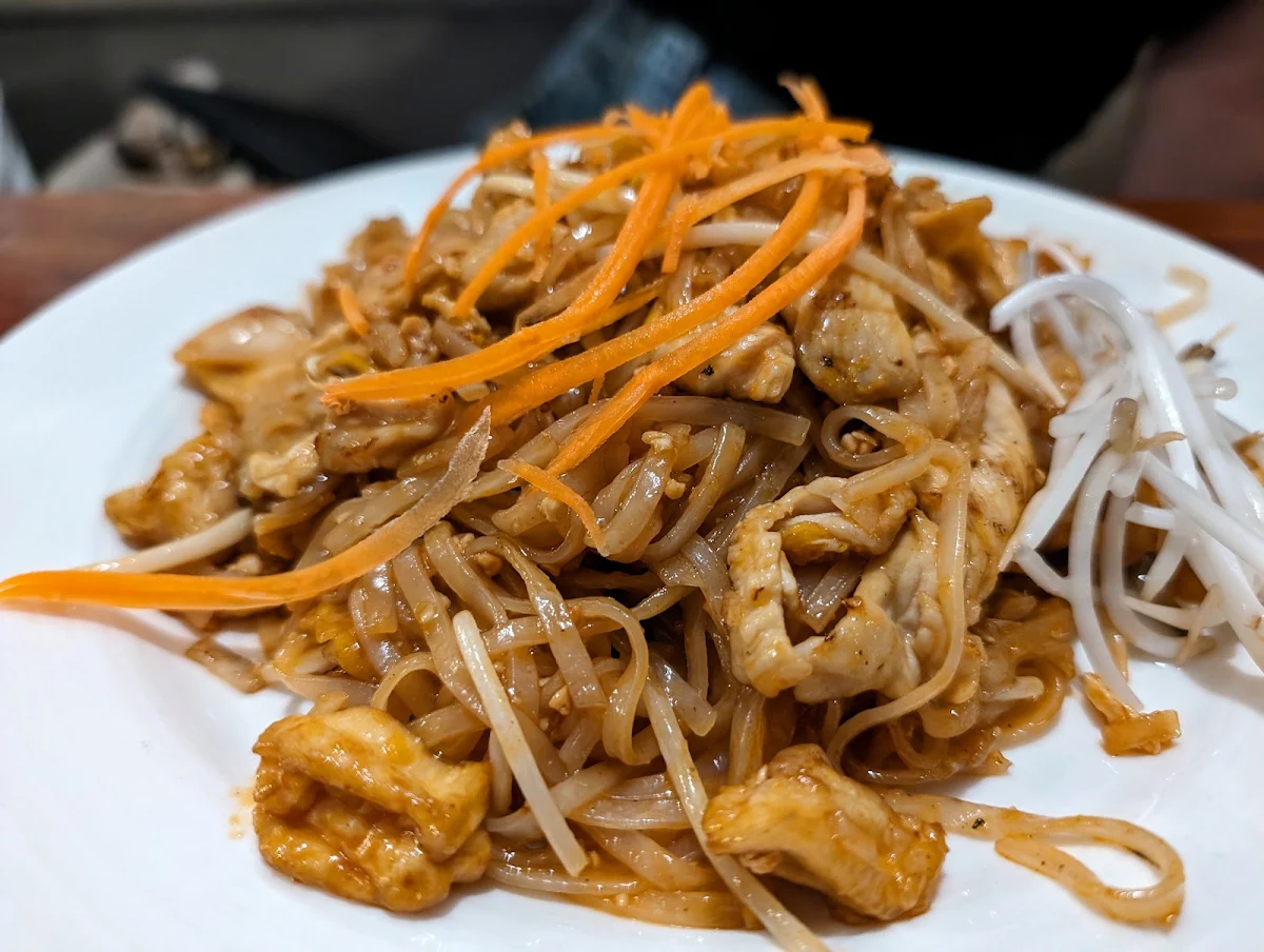 Chicken Pad Thai