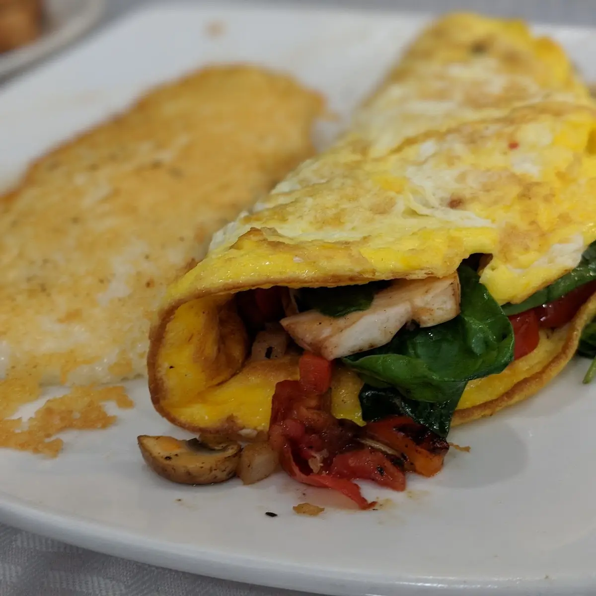 Veggie Omelette with Hash Browns