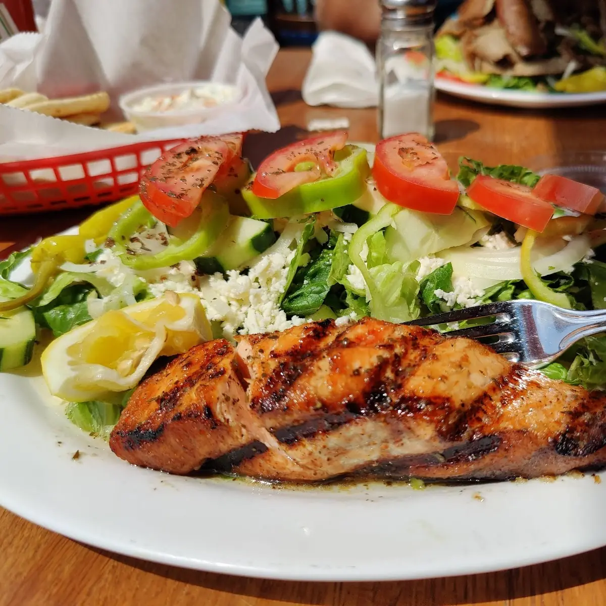 Grilled Salmon Salad
