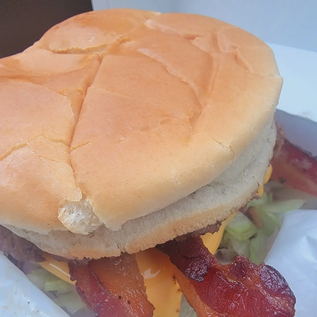 Deluxe Burger