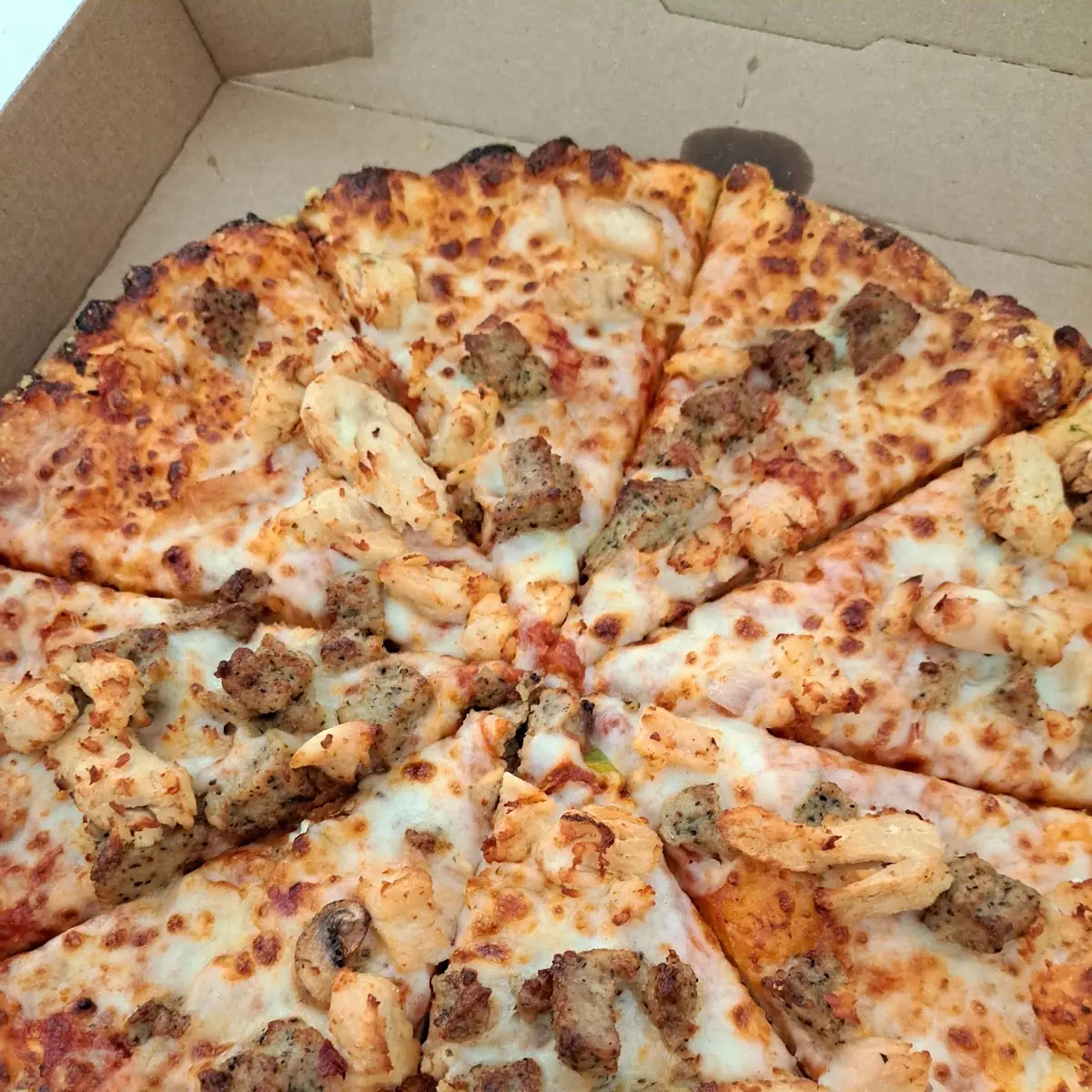 Chicken & Sausage Pizza