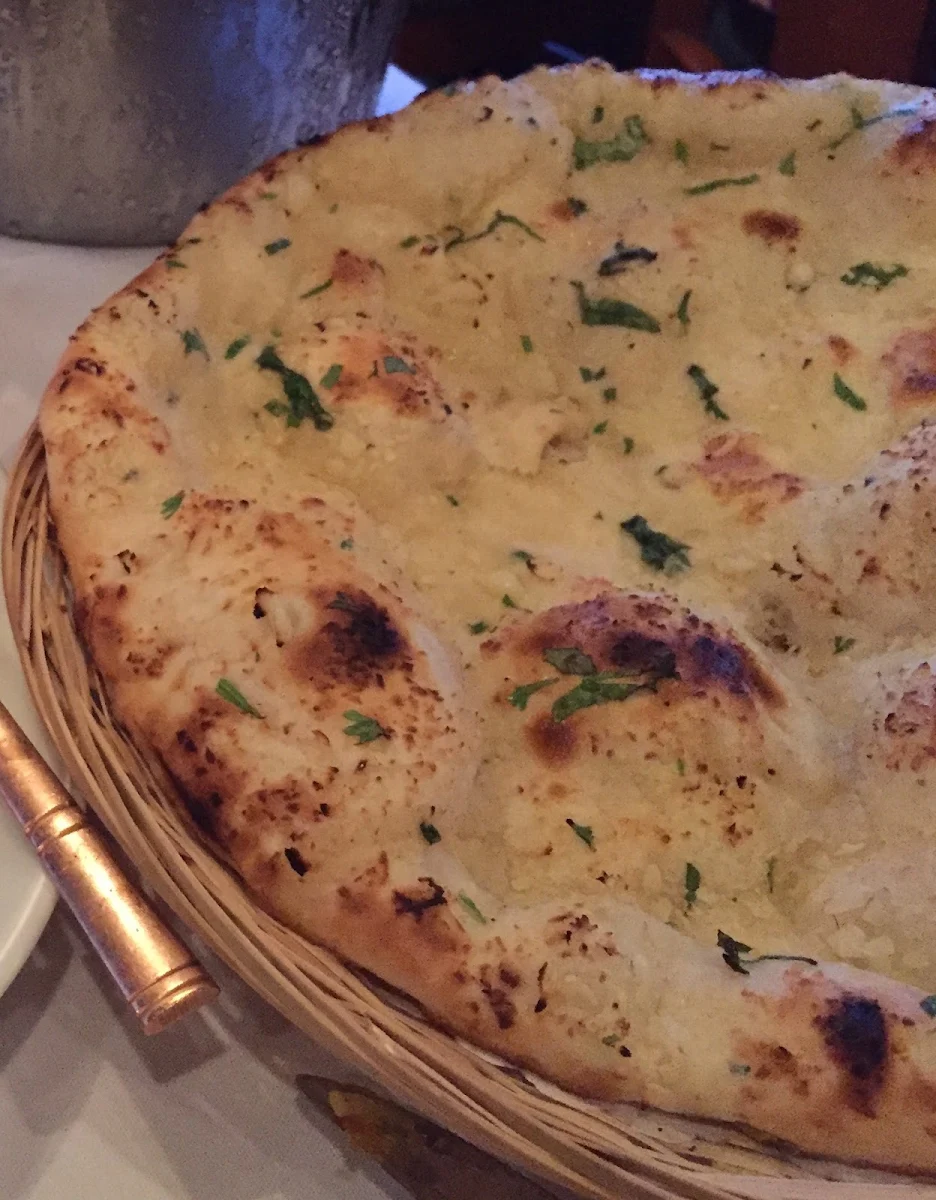 Naan À L'ail Garlic Naan