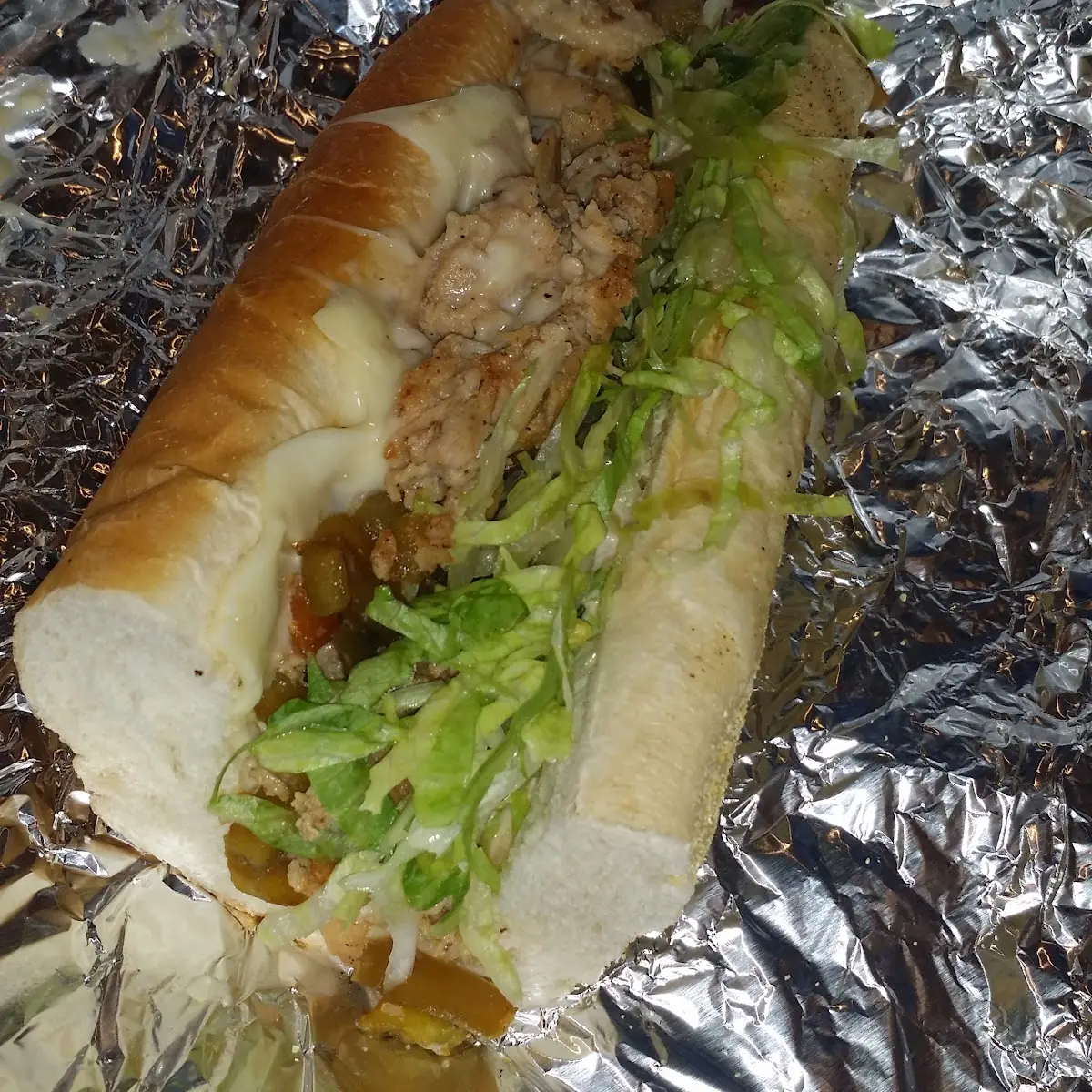 Chipotle Chicken Cheesesteak with Lettuce