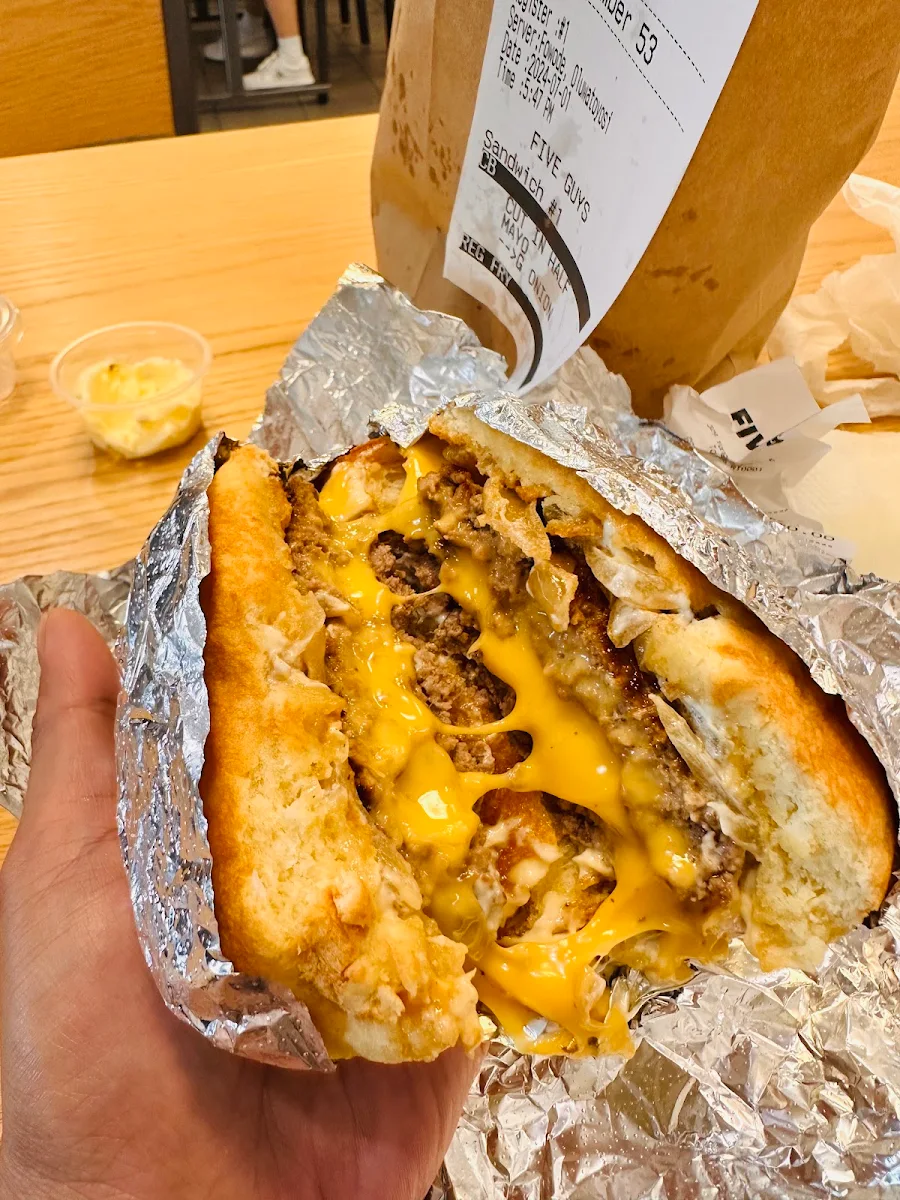 Double Cheeseburger