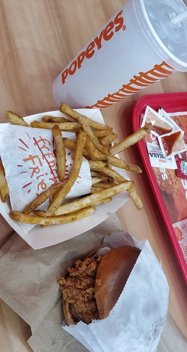 Classic Combo, Popeyes Louisiana Kitchen