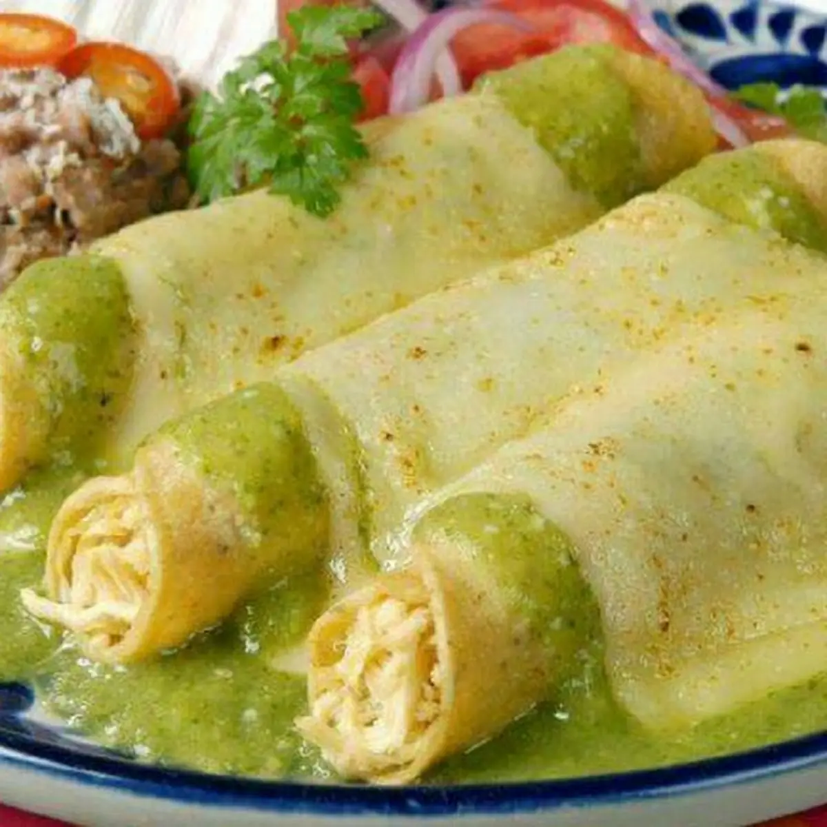 Enchiladas Verdes Con Pollo
