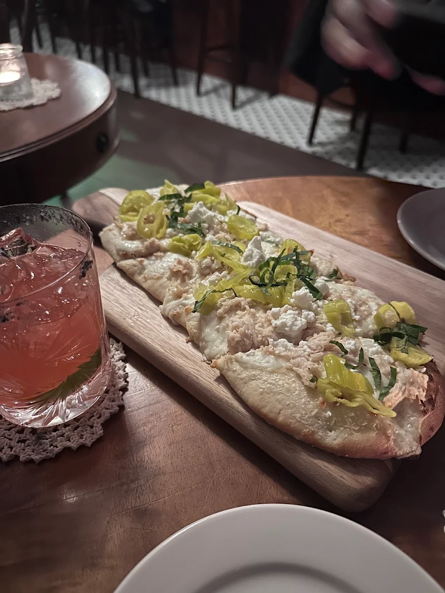 Garlic Chicken Flat Bread