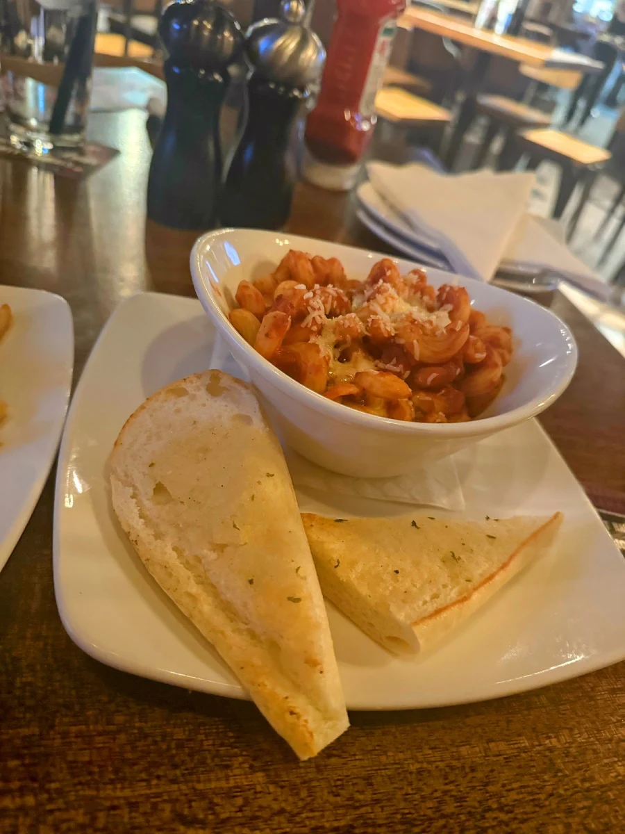 Kids Pasta, MR MIKES SteakhouseCasual
