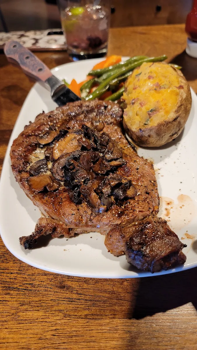Rib Steak, MR MIKES SteakhouseCasual