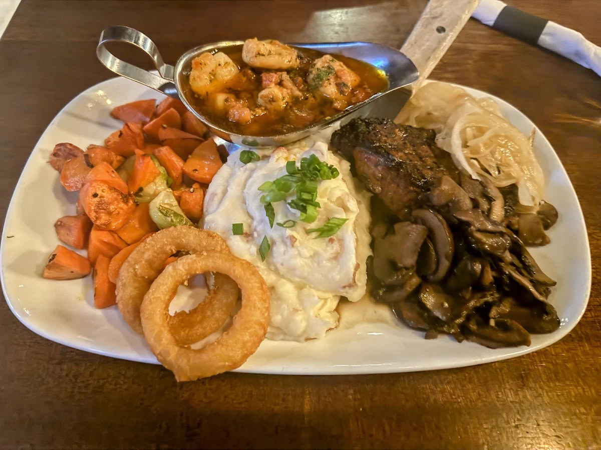 Sliced Mushrooms, MR MIKES SteakhouseCasual