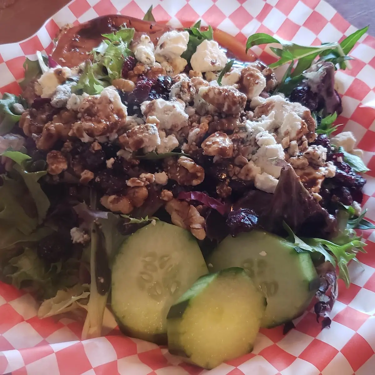 Salad w Walnuts Blue Cheese