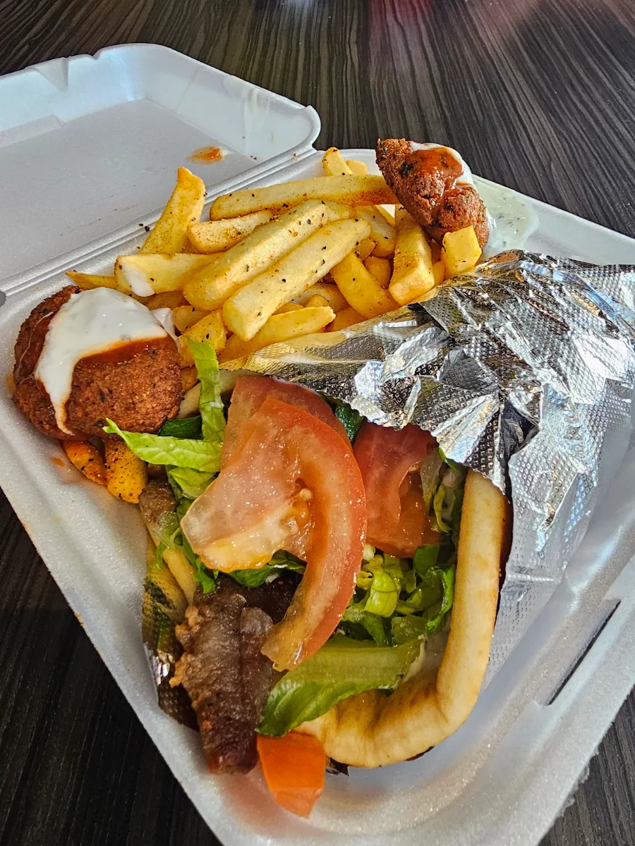 Gyro Sandwich Combo