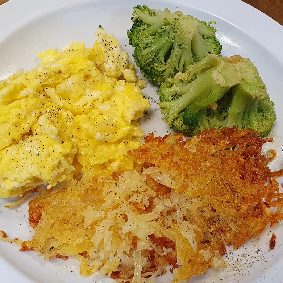Scrambled Eggs Steamed Broccand Hash