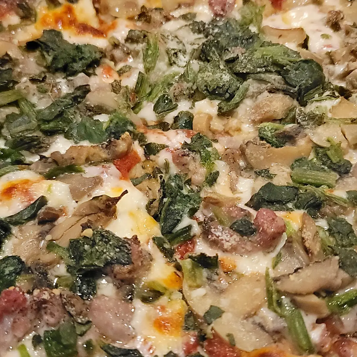 Spinach Mushroom Sausage Pizza