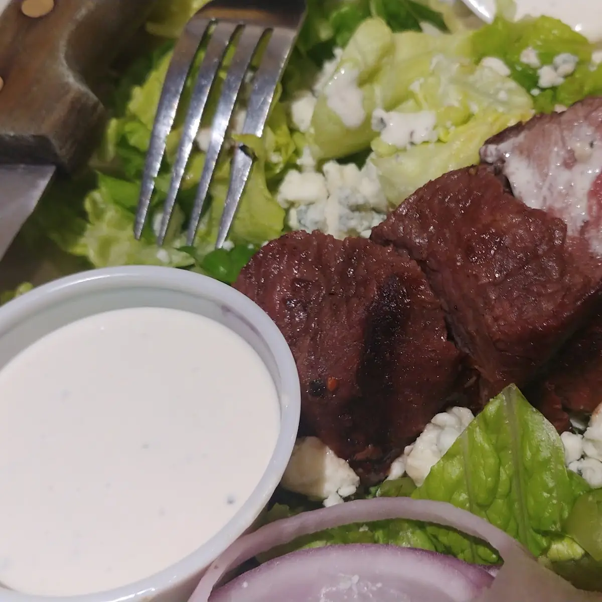 Steak and Bleu Salad