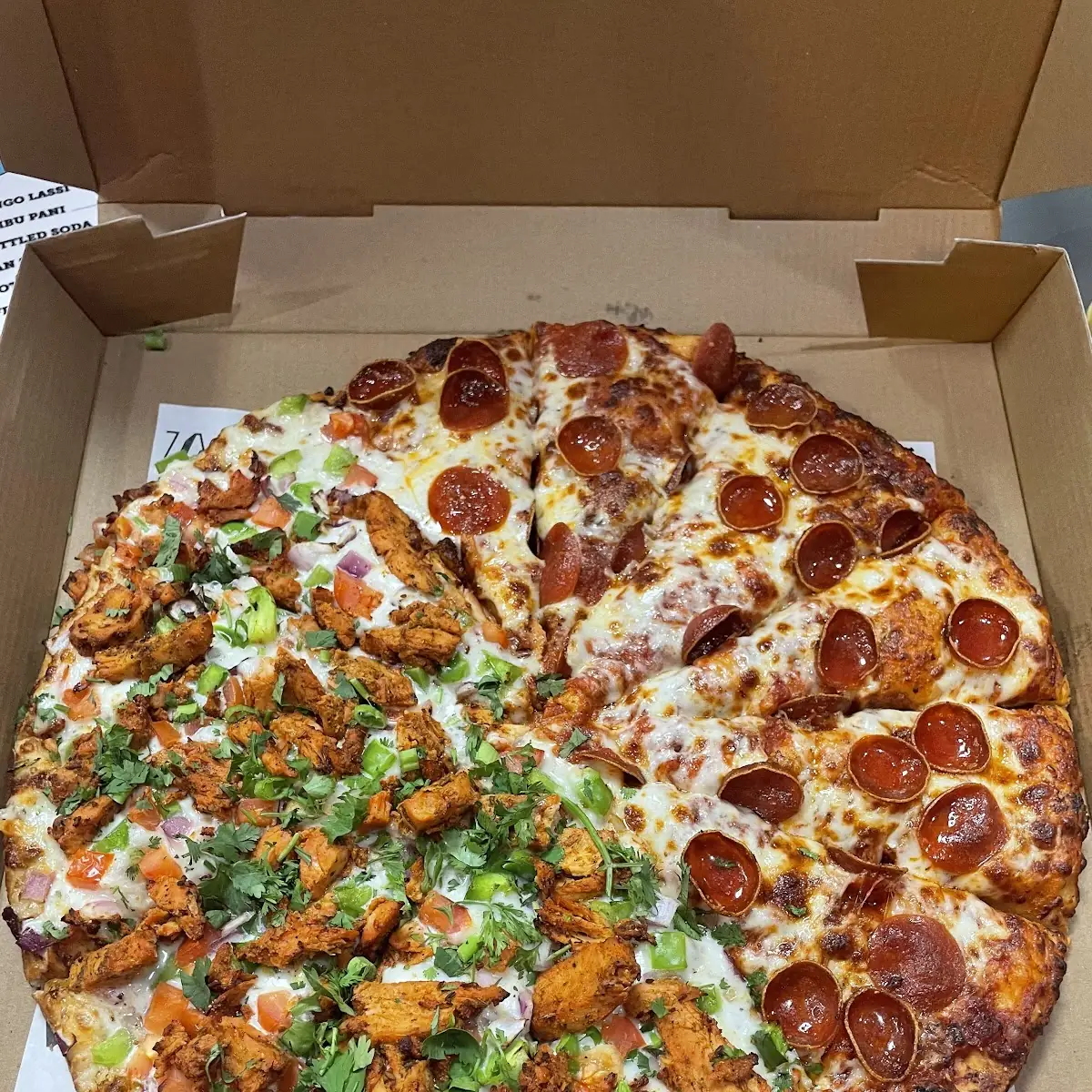Desi Chicken Pizza