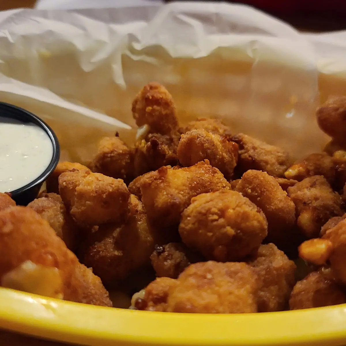 Cheese Curds with Ranch Dipping Sauce