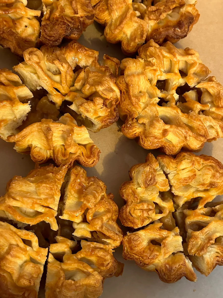 Apple Pie Croissant