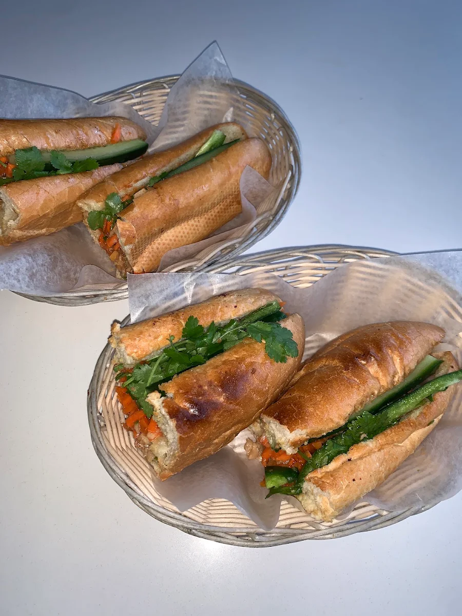 Chicken Banh MI, Red Pepper Restaurant