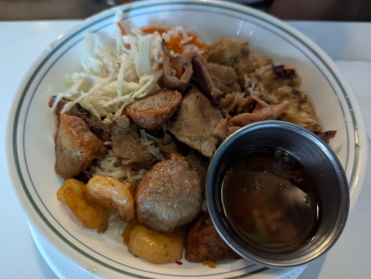 Jumbo Combo Noodle, Red Pepper Restaurant
