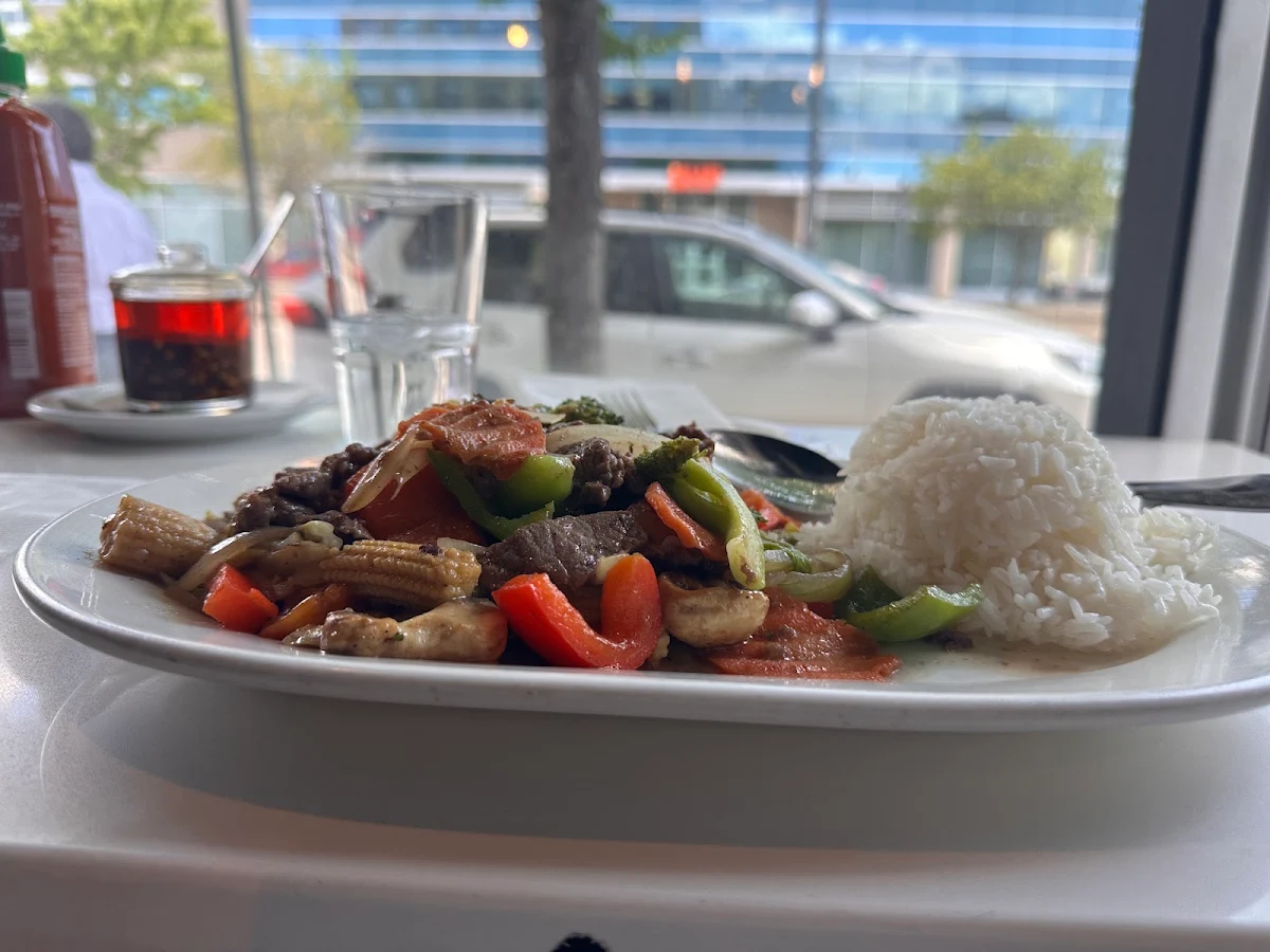 Stir Fry Beef and Vegetables with Rice, Red Pepper Restaurant