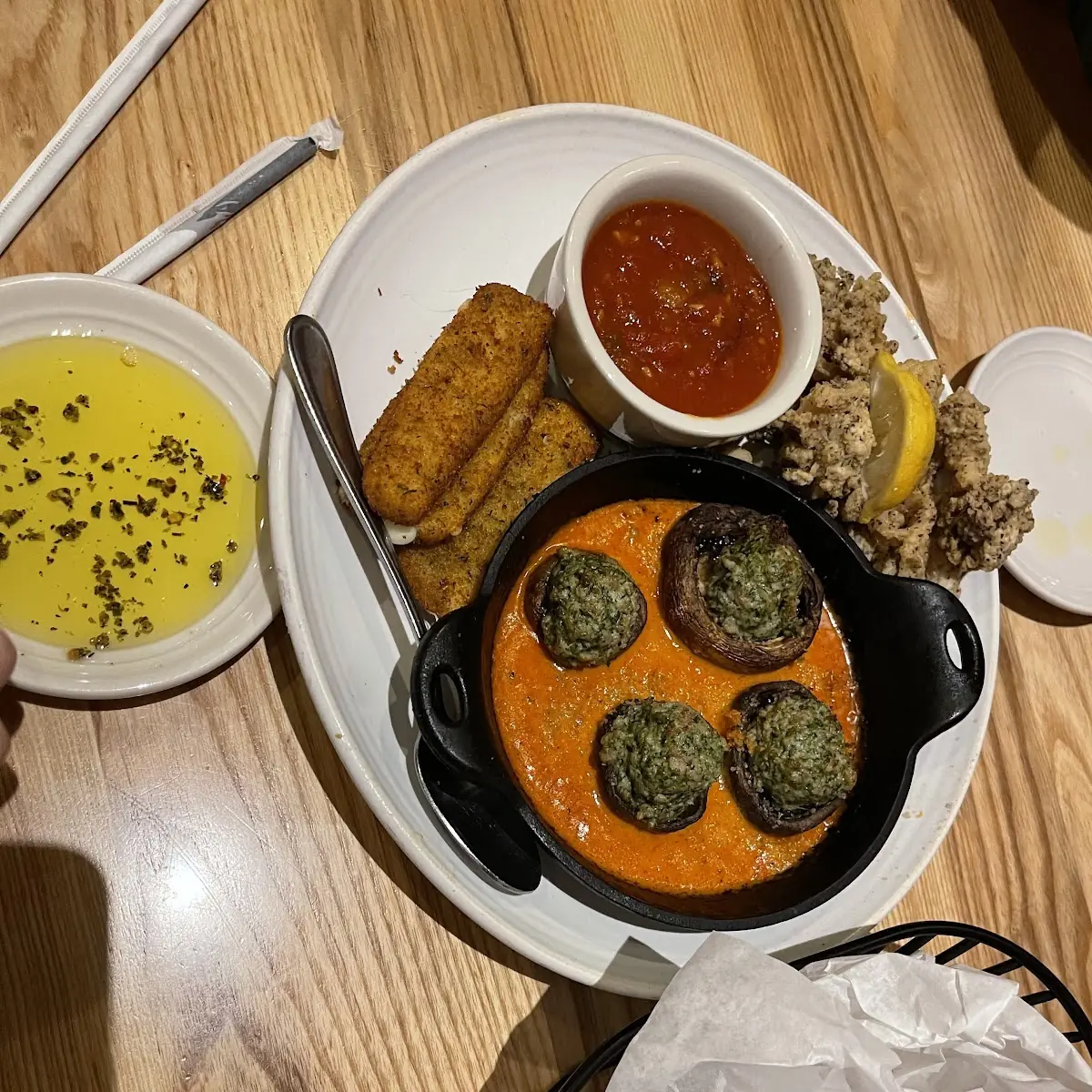 New Bread and Dipping Sauce Trio