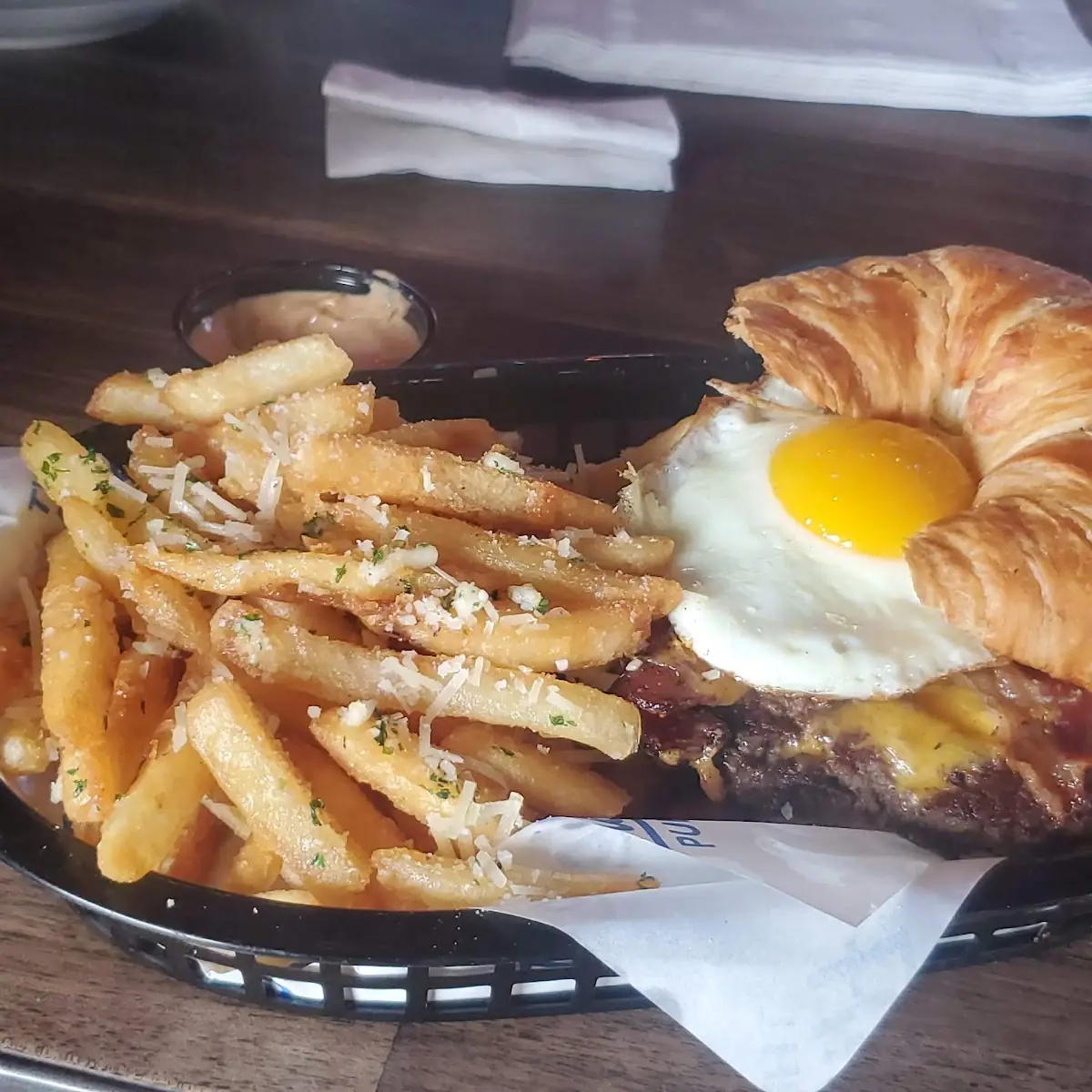 Bouffant Burger