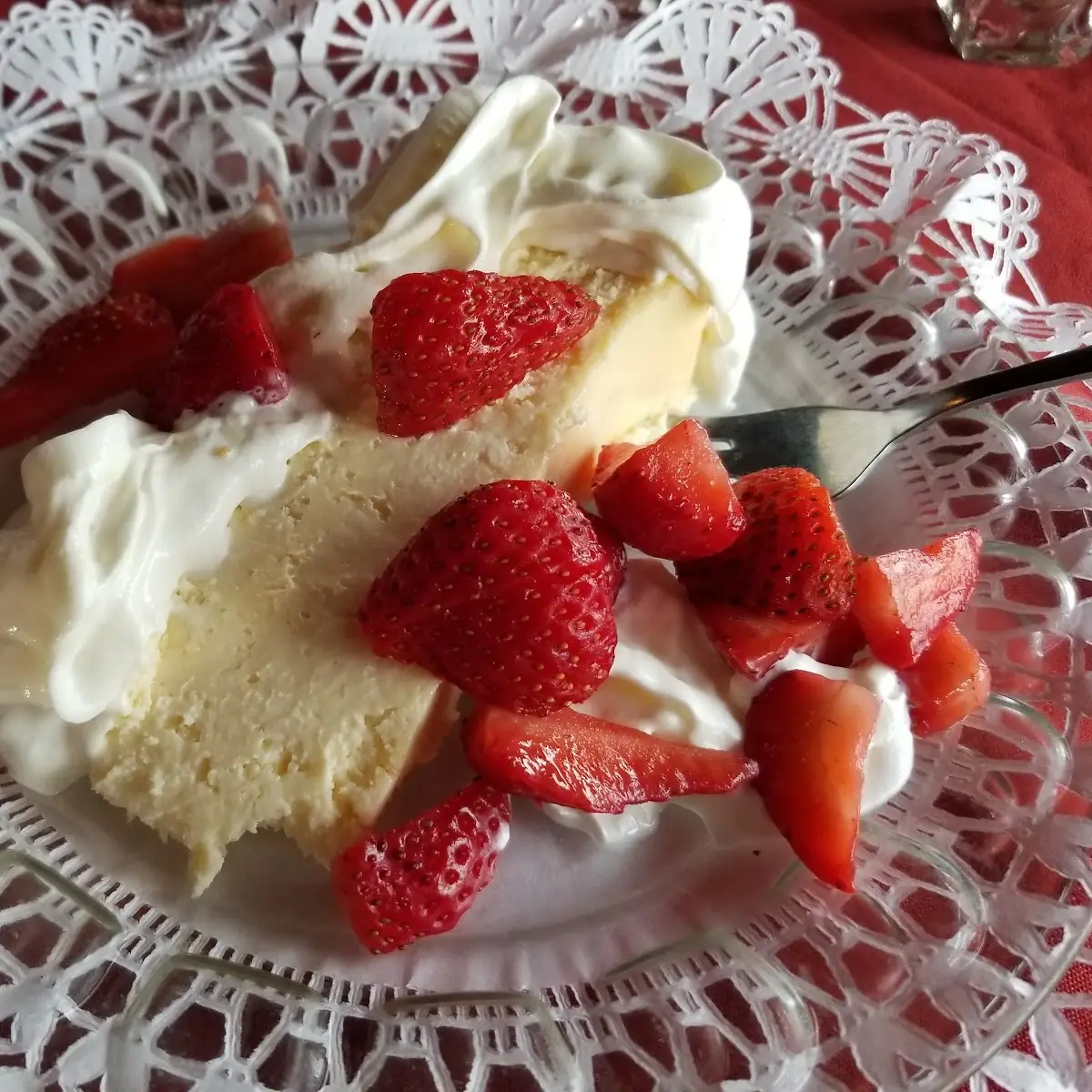Cheesecake with Fresh Strawberries