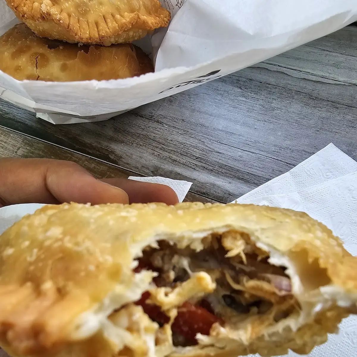 Empanada de Pollo y Queso / Chicken and Cheese Pie