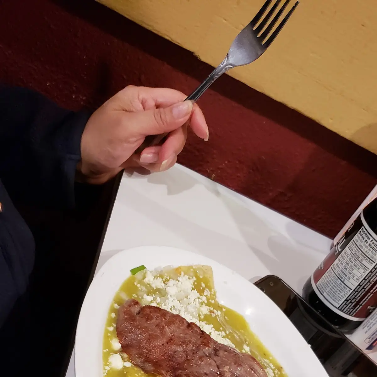 Tlacoyo Salsa Verde Con Cecina