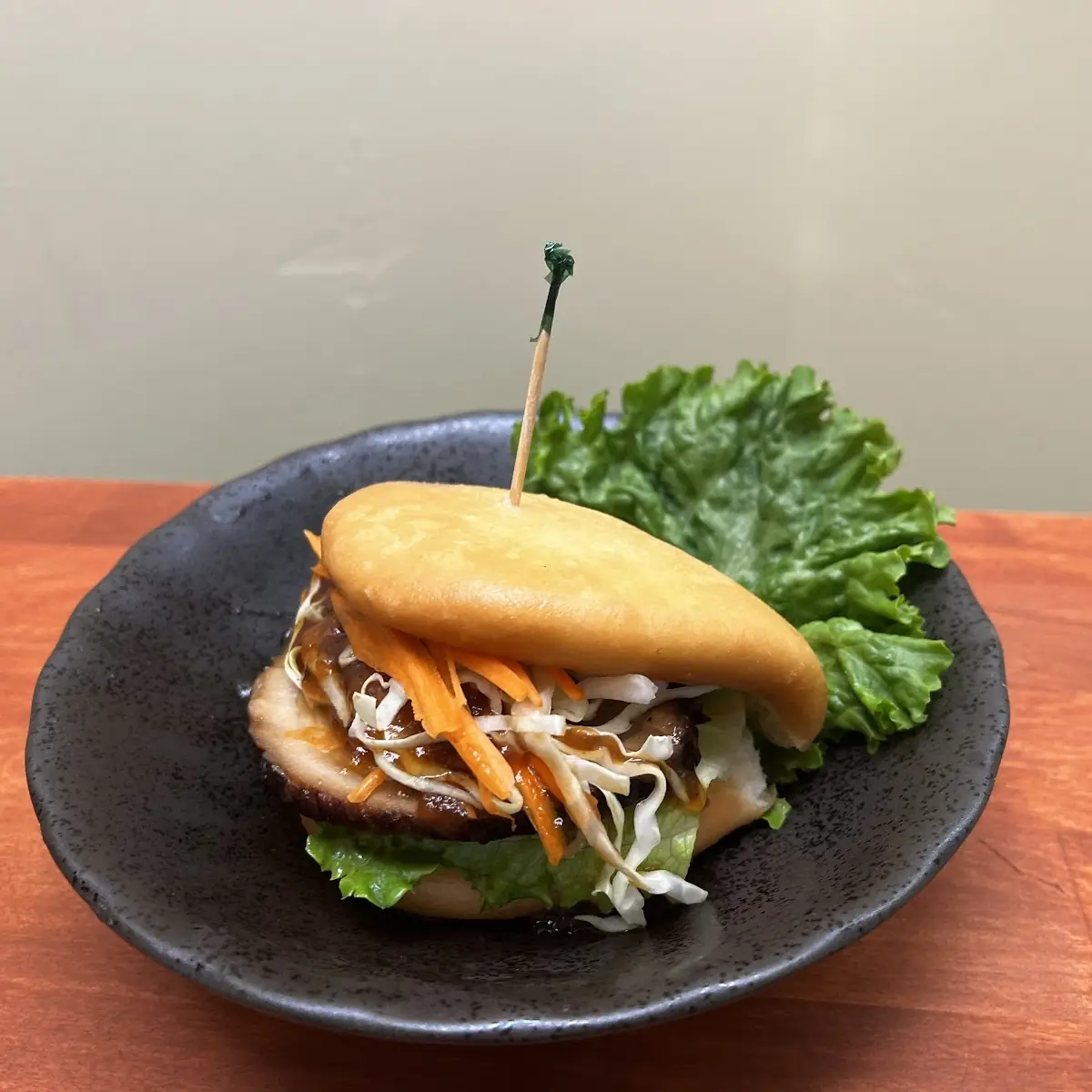 Roast Pork Bun or Chicken Bun