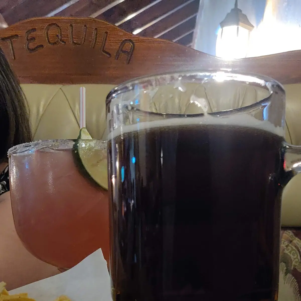 32 Oz Modelo Negra