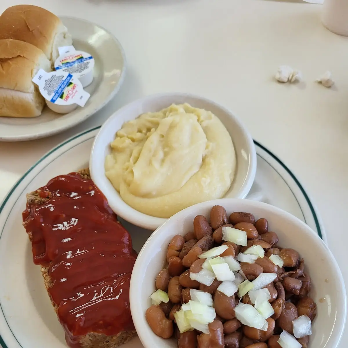 Meatloaf Instant Mashed Potatoes Pinto Beans w Onions