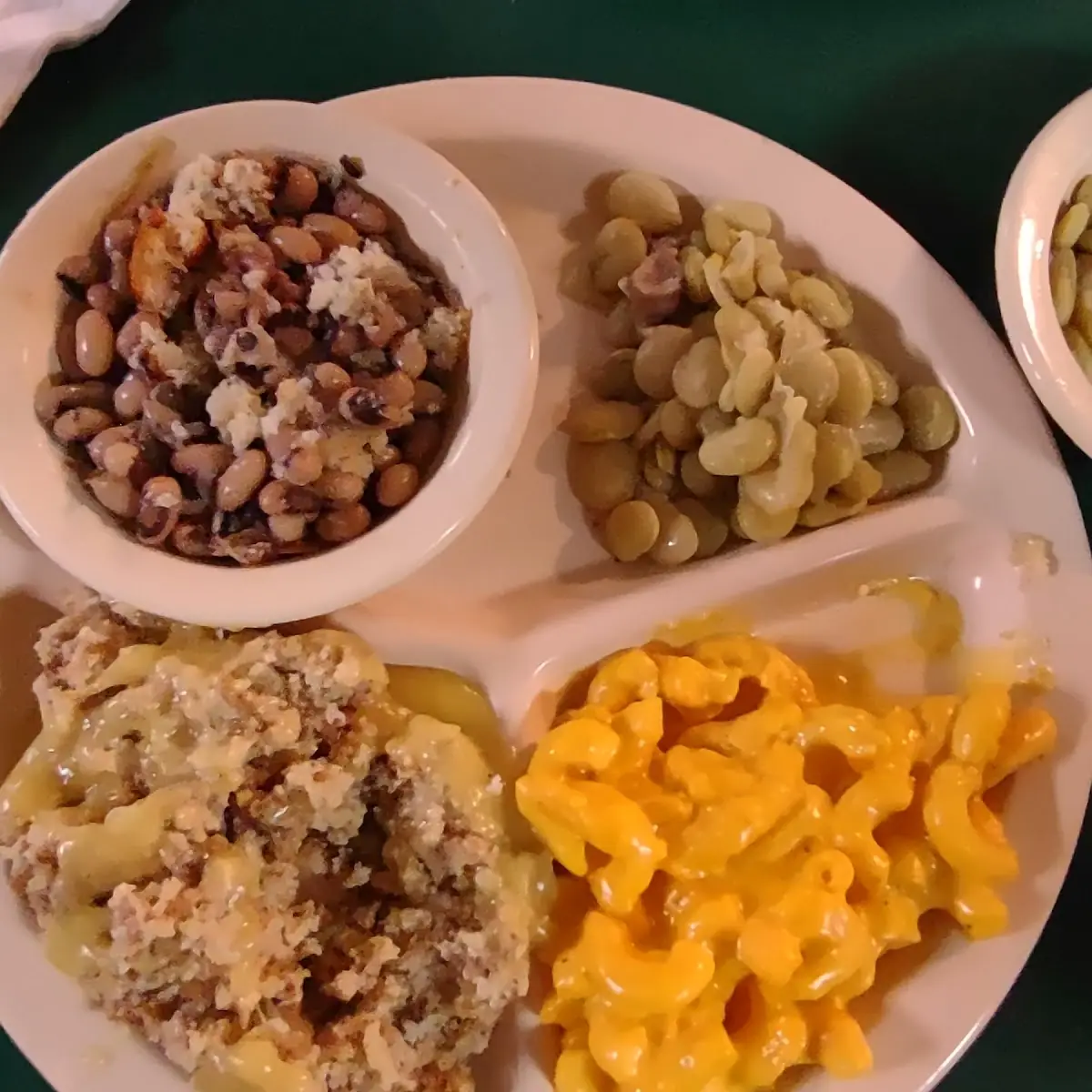 Dressing with Black Eyed Peas Mac and Cheese
