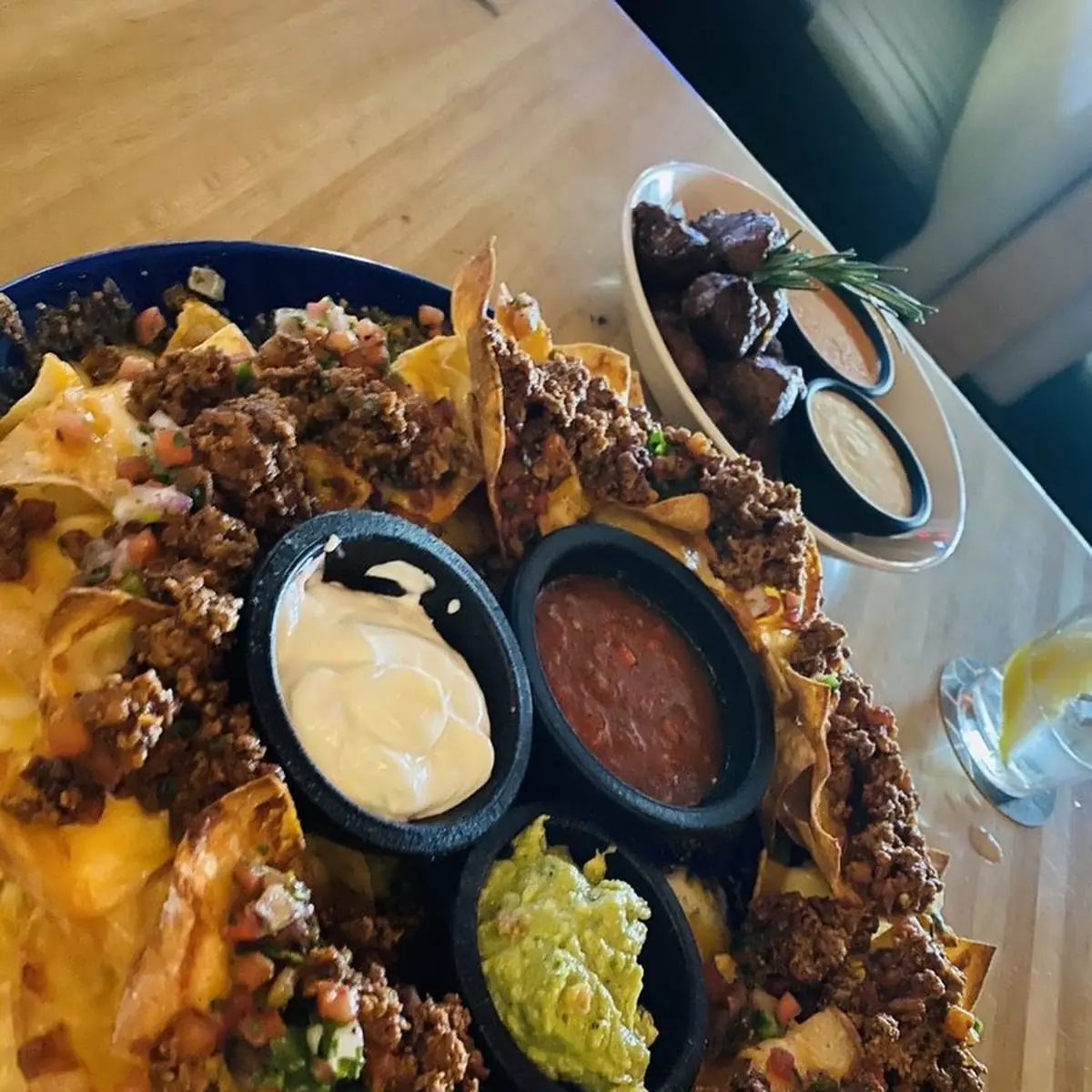 1 lb Cheese Nachos