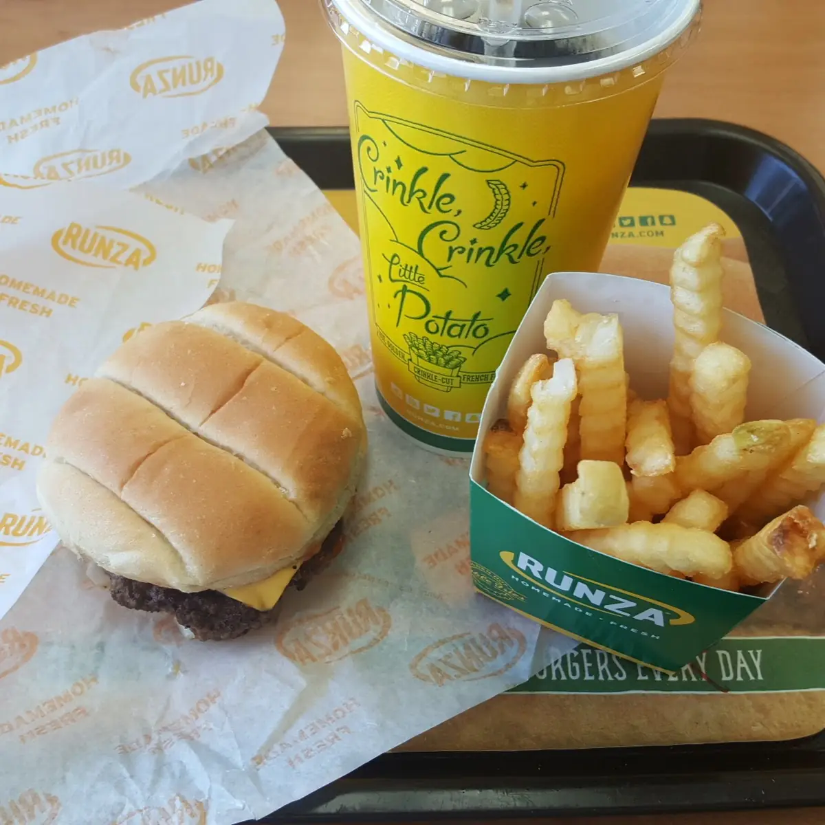 5 Bacon Cheeseburger with Crinkle Fries