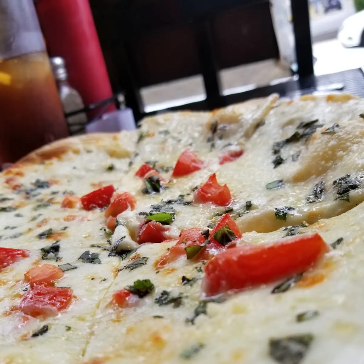 Tomato Basil Flatbread Pizza