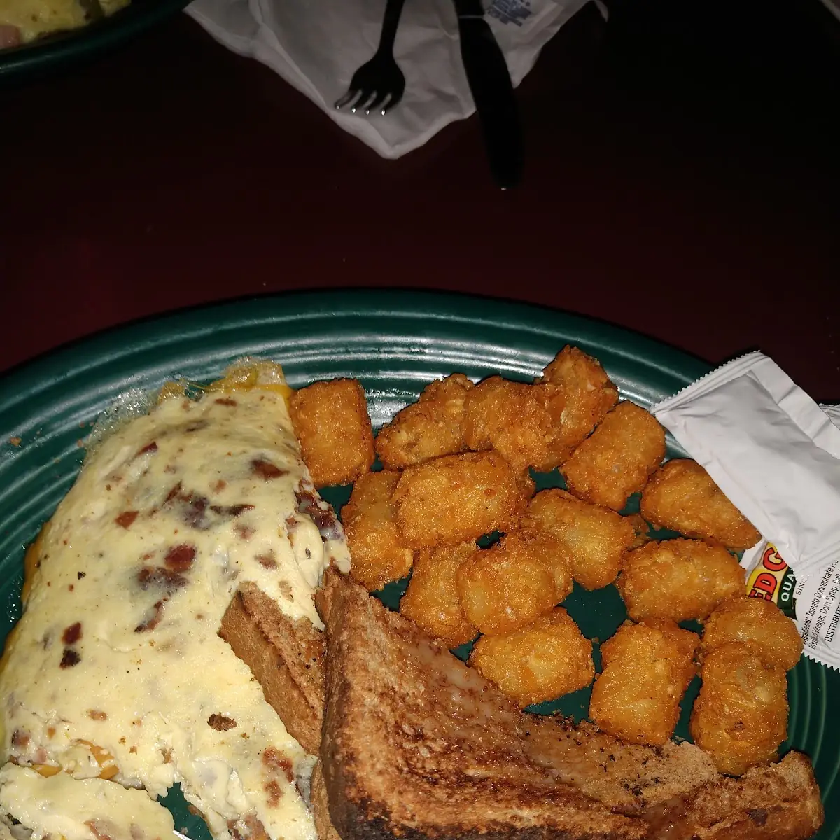 Bacon Omelette with Tots