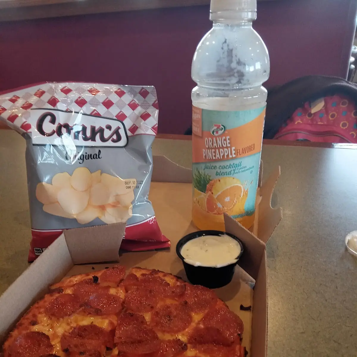 Pepperoni Pizza with Ranch Sauce & Chips