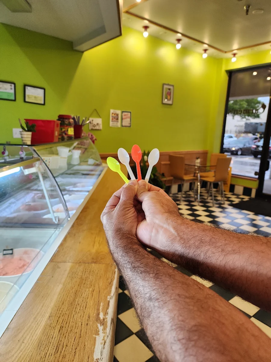 Mango Ice Cream