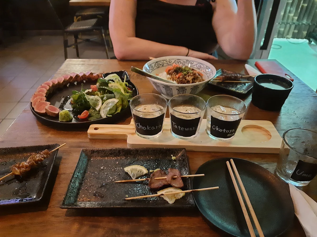 Tuna Sashimi (Eighteen Pieces)