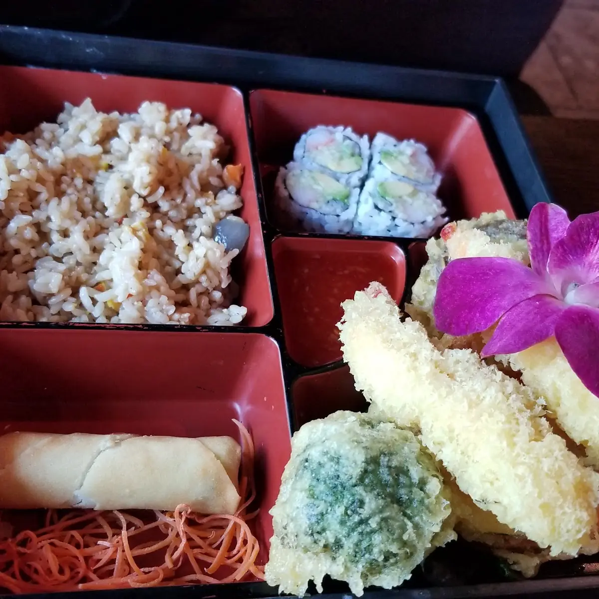 Shrimp 'N' Vegetable Tempura Bento Box
