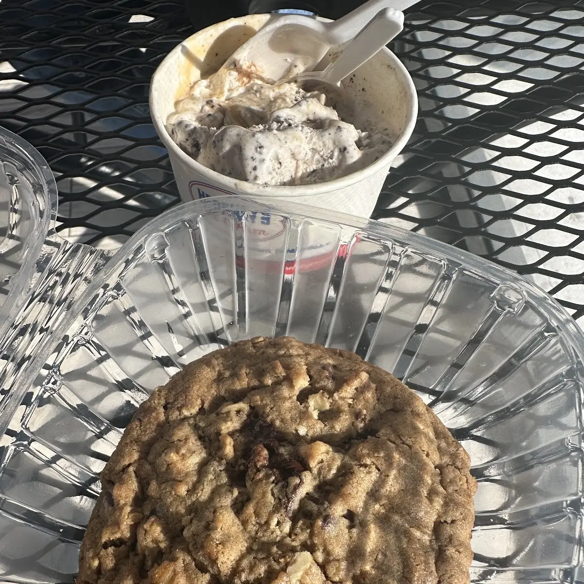 Chocolate Chip Cookie