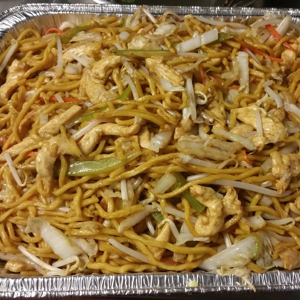 Chicken Lo Mein