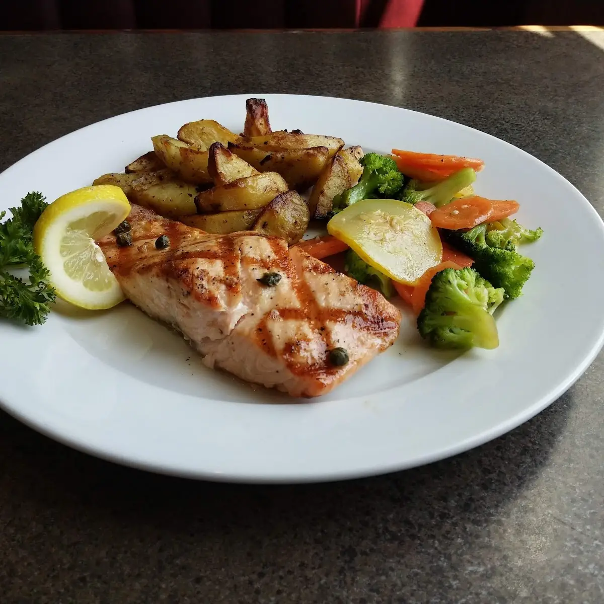 Lunch Grilled Salmon