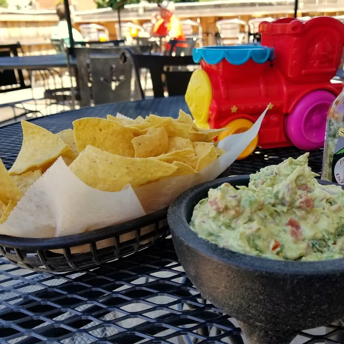 Chips & Guacamole