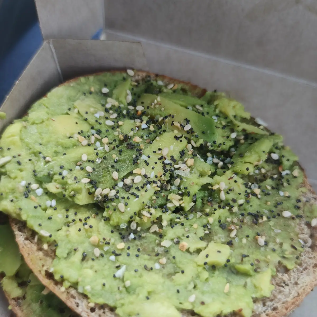 Avacado Bagel Sandwich
