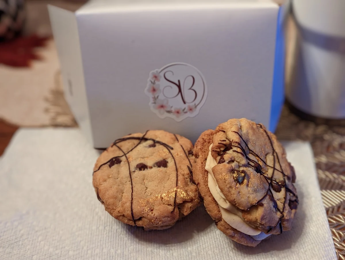 Peanut Butter Chocolate Chip Cookie