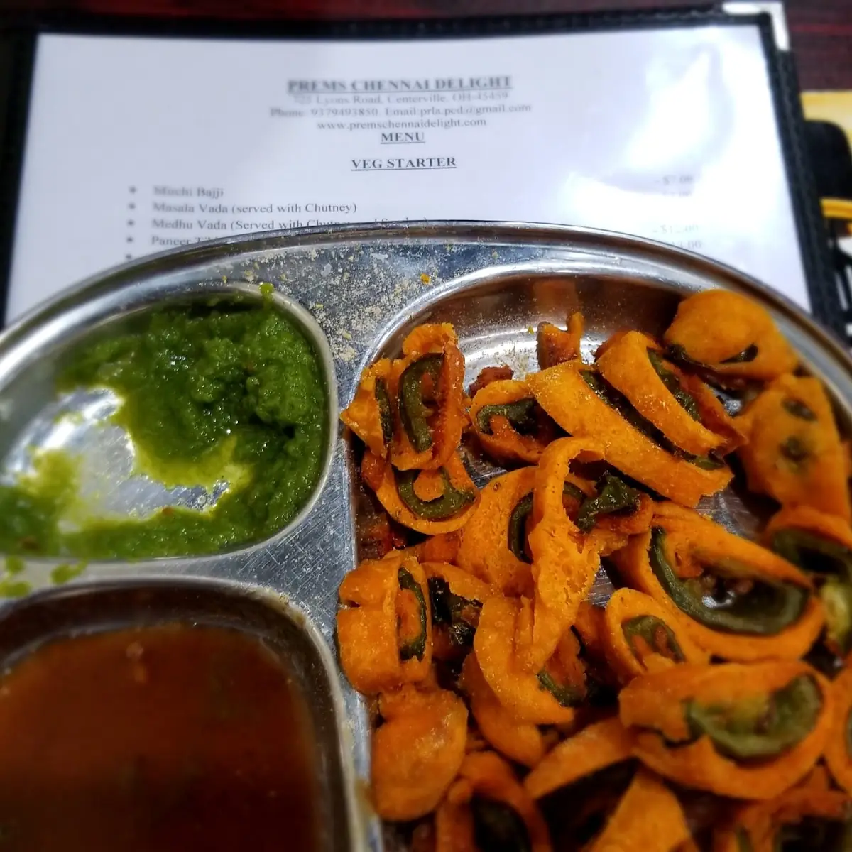 Mirchi Bajji Mint Chutney Tamarind Sauce