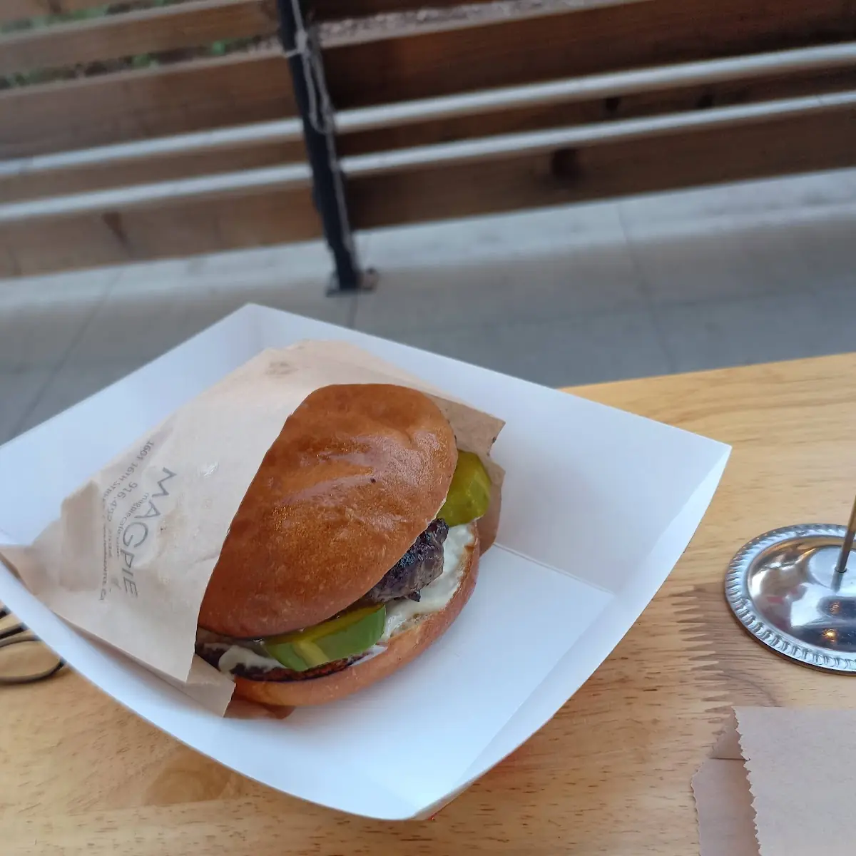 Magpie Single Burger